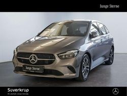 Grau Gebraucht 2024 Mercedes B200 Progressive Van / Kleinbus | 29.987 € (Superpreis)