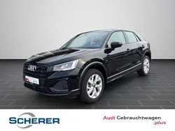 Mythosschwarz metallic (metallic) Gebraucht 2024 Audi Q2 Ambiente SUV | 31.990 € (Fairer Preis)