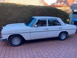 Weiß Gebraucht 1975 Mercedes W115 Limousine | 14.750 €