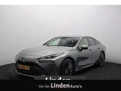Grau Gebraucht 2021 Toyota Mirai Limousine | 24.804 € (Teuer)