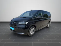 Deep black perleffekt (metallic) Gebraucht 2024 VW Multivan Life Limousine | 52.500 € (Guter Preis)