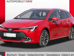 Rot Neu 2025 Toyota Corolla Comfort Kombi | 36.389 €