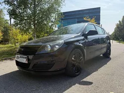 Schwarz Gebraucht 2005 Opel Astra Sport Limousine | 1.890 € (Guter Preis)