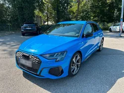 Blau Gebraucht 2023 Audi A3 Sportback Business Limousine | 34.400 € (Teuer)