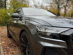 Grau Gebraucht 2021 Audi SQ8 Ambiente SUV | 70.900 € (Etwas zu teuer)