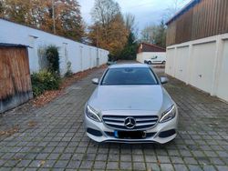 Silber Gebraucht 2016 Mercedes C200 Limousine | 22.500 € (Etwas zu teuer)