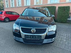 Schwarz Gebraucht 2009 VW Touran Van / Kleinbus | 3.990 € (Etwas zu teuer)