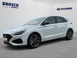 Atlas white Neu 2025 Hyundai i30 Advantage Limousine | 28.490 € (Fairer Preis)