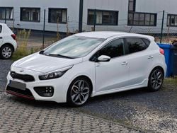 Weiß Gebraucht 2016 Kia Ceed GT-Challenge Limousine | 12.500 € (Fairer Preis)