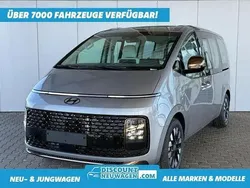 Shimmering silver metallic Neu 2025 Hyundai Staria Van | 52.700 €