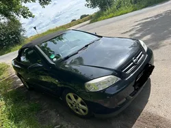 Schwarz Gebraucht 2004 Opel Astra Cabriolet Cabrio | 1.400 €