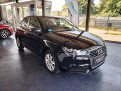 Schwarz Gebraucht 2013 Audi A1 Sportback Attraction Kleinwagen | 9.300 € (Fairer Preis)