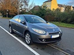 Grau Gebraucht 2011 Renault Fluence Limousine | 3.990 €