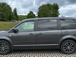 Grau Gebraucht 2014 Dodge Grand Caravan SXT Van / Kleinbus | 10.900 € (Fairer Preis)