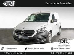 Weiß Gebraucht 2022 Mercedes Citan 112 Van / Kleinbus | 14.849 € (Fairer Preis)