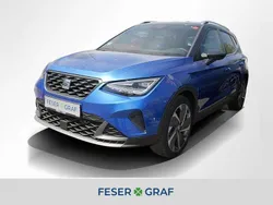 Sapphire blau metallic Gebraucht 2024 Seat Arona FR SUV | 22.950 € (Fairer Preis)