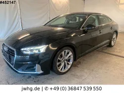 Brillantschwarz Gebraucht 2021 Audi A5 Sportback Advanced Limousine | 25.990 € (Fairer Preis)