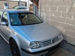 Grau Gebraucht 2002 VW Golf IV Basis Limousine | 1.800 € (Fairer Preis)