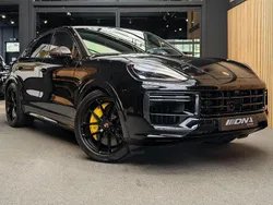 Schwarz Gebraucht 2024 Porsche Cayenne Turbo E-Hybrid SUV | 198.994 € (Teuer)