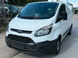 Weiß Gebraucht 2017 Ford Transit Custom Van / Kleinbus | 12.990 € (Guter Preis)