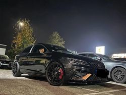 Schwarz Gebraucht 2017 Cupra Leon Coupé | 25.000 €