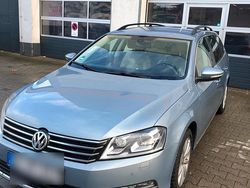Blau Gebraucht 2013 VW Passat Comfortline Kombi | 9.150 € (Etwas zu teuer)