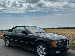 Schwarz Gebraucht 1995 BMW 318 Cabriolet Cabrio | 5.499 €