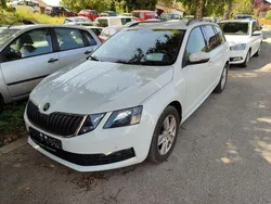 Bila moon/moon white Gebraucht 2017 Skoda Octavia Ambition Kombi | 12.250 € (Fairer Preis)