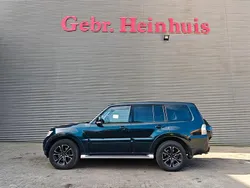 Grün Gebraucht 2011 Mitsubishi Pajero Intense SUV | 24.200 € (Teuer)