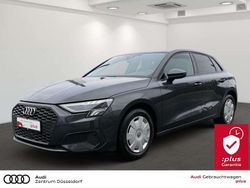 Grau Gebraucht 2023 Audi A3 Basis Limousine | 21.900 €