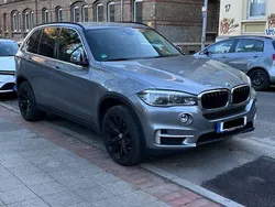 Grau Gebraucht 2017 BMW X5 Sport Line SUV | 22.600 € (Fairer Preis)