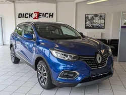 Blau Gebraucht 2021 Renault Kadjar Intens SUV | 16.980 € (Fairer Preis)