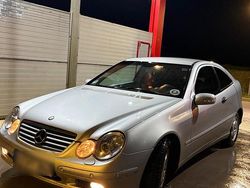 Silber Gebraucht 2003 Mercedes C200 Coupé | 2.950 € (Teuer)