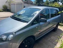 Silber Gebraucht 2010 Opel Zafira Eco Van / Kleinbus | 3.900 €