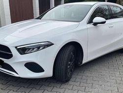 Weiß Gebraucht 2023 Mercedes A250 Limousine | 25.999 € (Guter Preis)