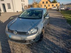 Grau Gebraucht 2010 VW Golf Style Kombi | 3.599 € (Guter Preis)