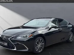 Schwarz Neu 2024 Lexus ES300H Limousine | 40.900 € (Superpreis)