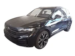 Grenadillschwarz metallic Gebraucht 2025 VW Touareg R-line SUV | 74.980 € (Etwas zu teuer)
