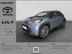 Celesite grey metalic / night Gebraucht 2024 Toyota Aygo Team Kleinwagen | 16.750 € (Fairer Preis)
