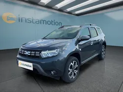 Grau Gebraucht 2023 Dacia Duster SUV | 22.099 € (Fairer Preis)