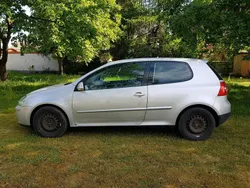 Silber Gebraucht 2005 VW Golf V Kleinwagen | 2.290 € (Fairer Preis)