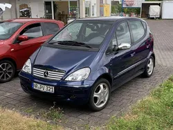 Blau Gebraucht 2003 Mercedes A190 Elegance Limousine | 4.490 € (Teuer)