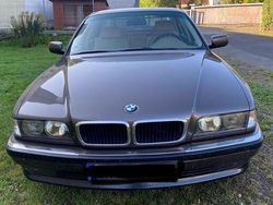 Braun Gebraucht 1995 BMW 740L Limousine | 19.800 €