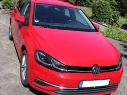 Rot Gebraucht 2018 VW Golf VII Kombi | 11.900 € (Superpreis)