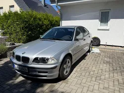 Silber Gebraucht 1999 BMW 318 Limousine | 4.500 € (Teuer)