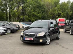 Schwarz Gebraucht 2009 Skoda Roomster Scout Kombi | 1.900 € (Superpreis)