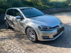 Grau Gebraucht 2014 VW Golf VII Highline Limousine | 8.200 € (Guter Preis)