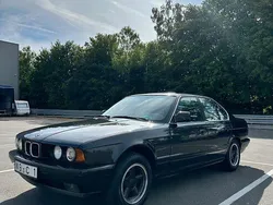 Schwarz Gebraucht 1991 BMW 525 Basis Limousine | 13.000 €