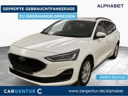 Weiß Gebraucht 2022 Ford Focus Cool & Connect Limousine | 11.497 € (Guter Preis)