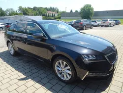 Schwarz Gebraucht 2020 Skoda Superb Ambition Kombi | 21.990 €